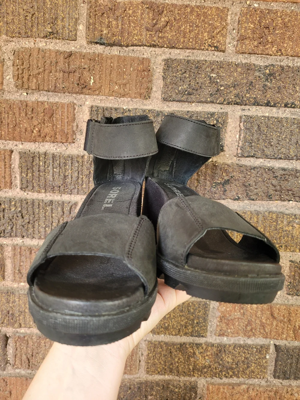 Sorel Joanie II Black Leather Ankle-Strap Wedge Sandals Size 7.5